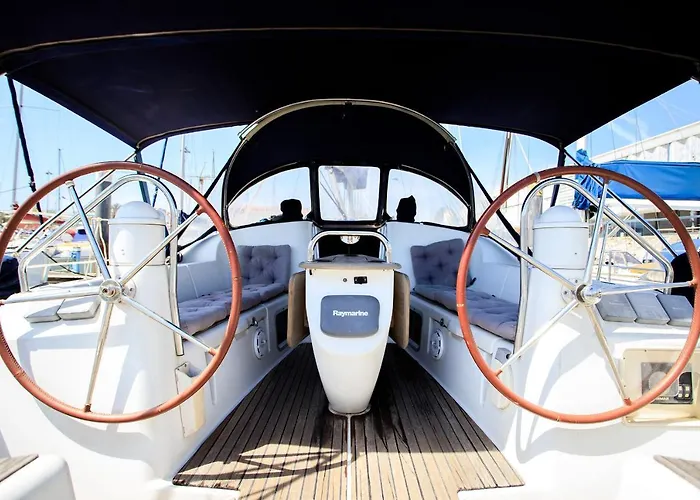 Salis - Jeanneau 39I Båthotell Lisboa