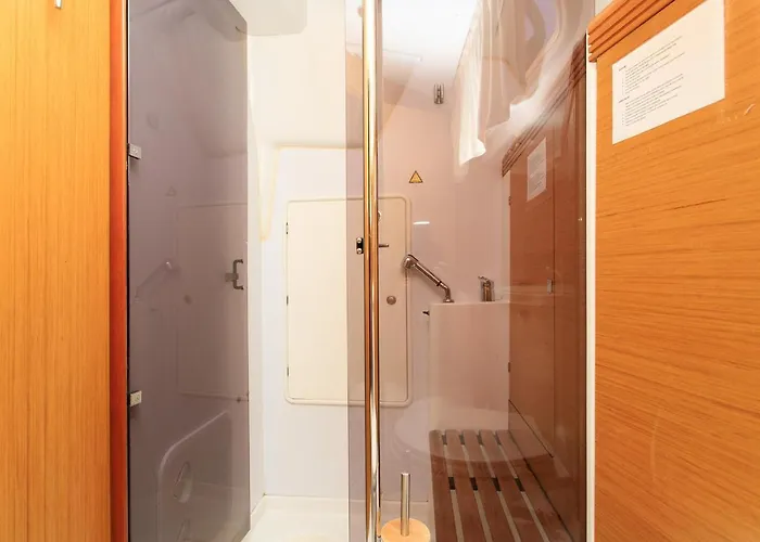 Salis - Jeanneau 39i Hotel na wodzie Lizbona